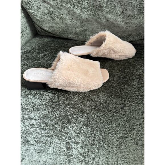 3 for $9 Sancturary Furry Leather Slip On Mules 7 EUC Rascal - Picture 5 of 9